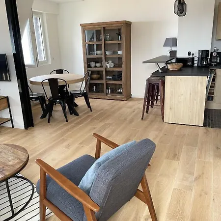 Appartamento Avec Vue Sur La A *